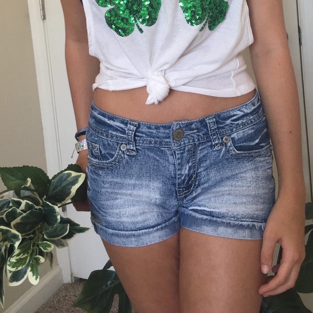 Wallflower denim shorts size 3